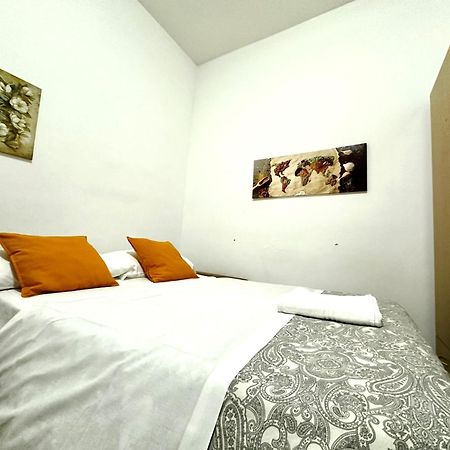 4 Bed Rooms Luxury Apartment Near Colosseum Рим Экстерьер фото