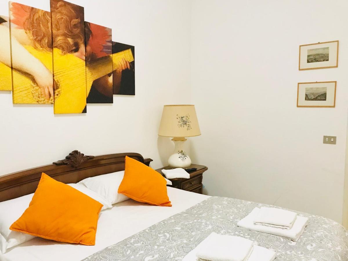 4 Bed Rooms Luxury Apartment Near Colosseum Рим Экстерьер фото