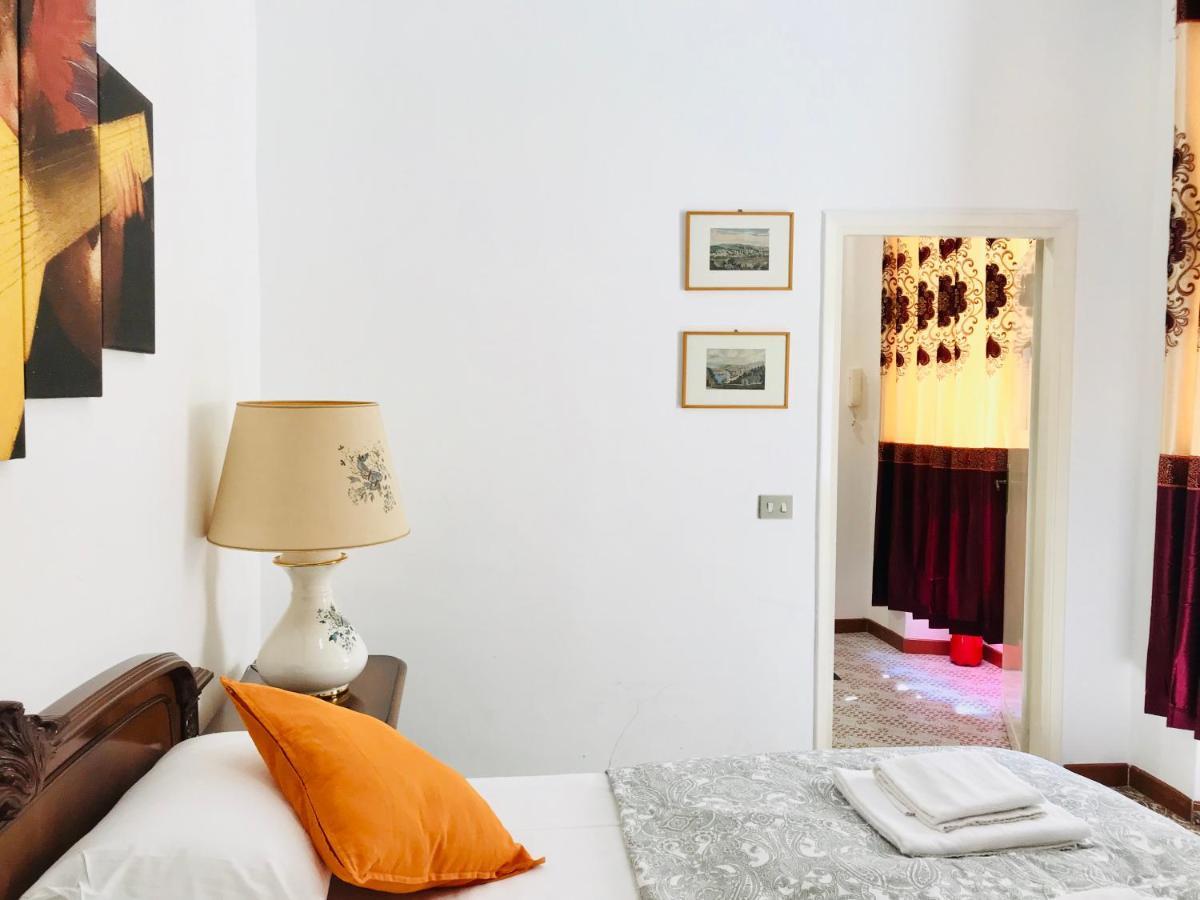 4 Bed Rooms Luxury Apartment Near Colosseum Рим Экстерьер фото
